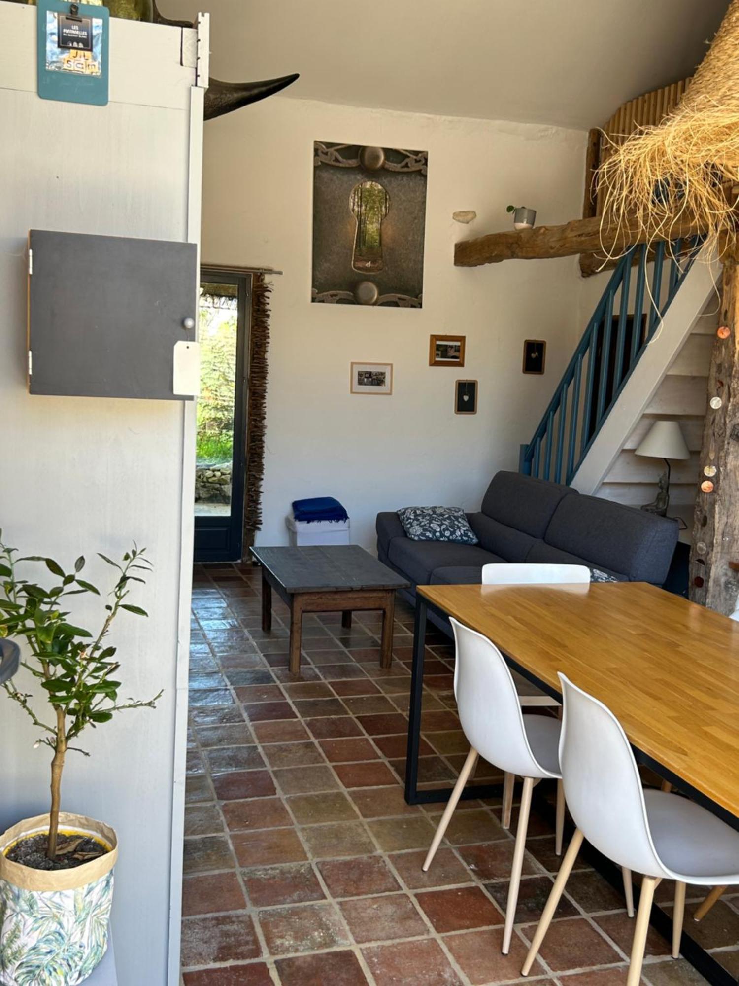 Les Fontanelles Du Quercy Blanc Villa Montcuq ภายนอก รูปภาพ